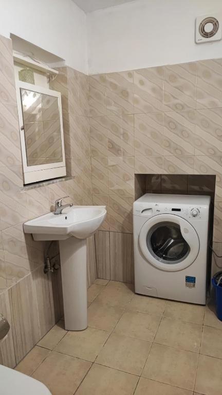 Dea1 Majlinda Apartment Саранда Екстер'єр фото